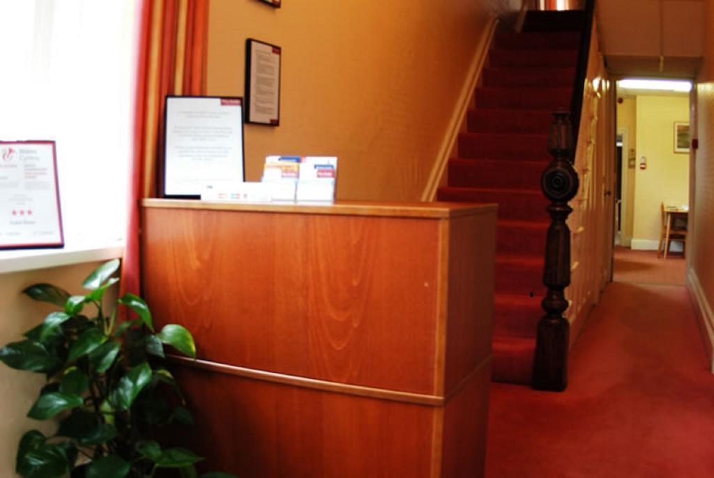 The Avala Guesthouse Кардиф Екстериор снимка